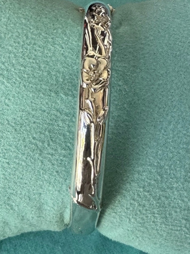 Tiffany & Co. Sterling Silver Nature Flower Rose Bangle Bracelet 6.9”